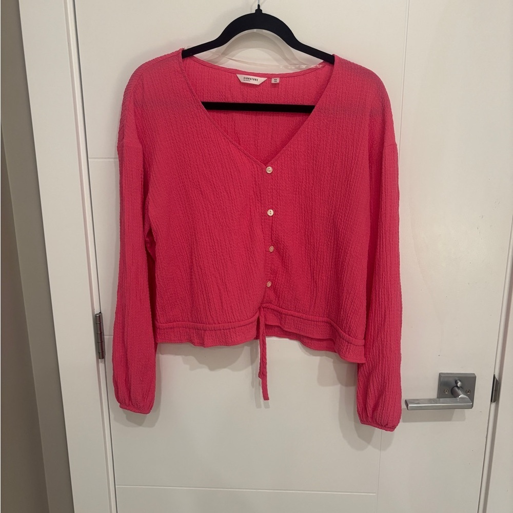 Reitmans Signature Pink Textured V-Neck Top - Picture 1 of 8